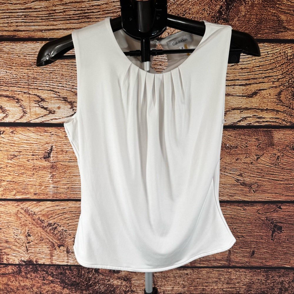 Calvin Klein Women’s Sleeveless Pleated Blouse White Size 4 Career Work Top